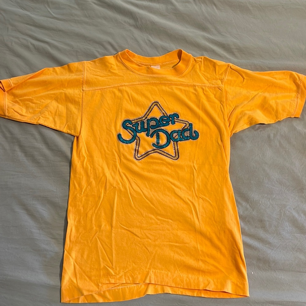 Vintage Gold Super Dad tee.